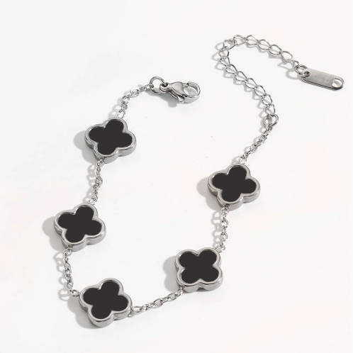 Clover Motif Bracelet: Dainty Luck & Elegance for Daily Wear