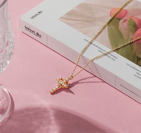 Regal Cross & Crown Pendant Necklace – Timeless Elegance Redefined